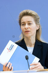 Dr. Ursula von der Leyen  CDU