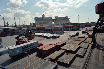 Container-Terminal im Handelshafen von Kaliningrad  Russland