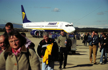 Ryanair-Maschine auf dem Flughafen von Girona
