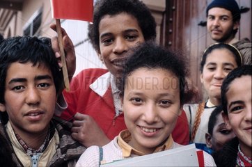 Schulkinder beim Staatsbesuch Koenig Hassan II