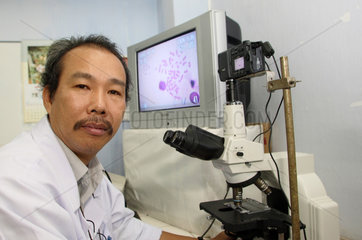Vietnam  Untersuchung menschlicher Chromosomen im OGCDC Labor