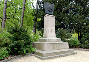 Braunschweig  das Denkmal von Franz Abt