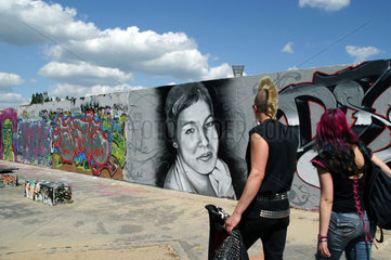 Berlin  Deutschland  Graffiti im Mauerpark