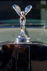 Berlin  Deutschland  Rolls Royce Kuehlerfigur