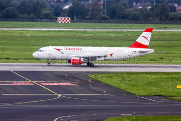 Austrian Airlines Airbus A320-216  leased from Air Berlin