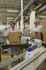 Posen  Polen  Mitarbeiterinnen bei der Beiersdorf Manufacturing Poznan Sp. z o.o.