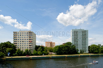 Berlin  Deutschland  sozialer Wohnungsbau an der Havel in Berlin-Spandau