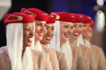 Dubai  Vereinigte Arabische Emirate  Stewardessen der Fluggesellschaft Emirates