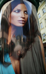 Karlsbad  Tschechische Republik  Werbeplakat an einer Litfasssaeule