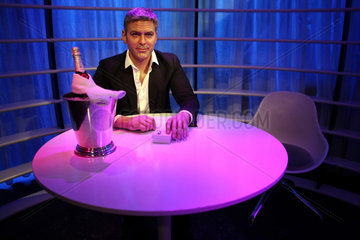 Berlin  Deutschland  George Clooney in Madame Tussauds Wachsfigurenkabinett