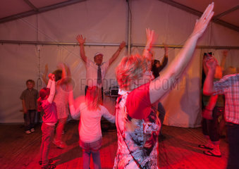 Gallin  Deutschland  Disco im Festzelt beim Schuetzenfest