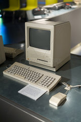 Kiel  Deutschland  Macintosh SE im Computermuseum der Fachhochschule Kiel