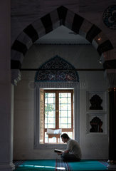 Berlin  Deutschland  Gottesdienst in der Sehitlik Moschee in Berlin