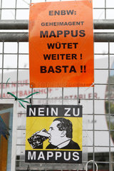 Stuttgart  Deutschland  Plakate gegen die Politik von Stefan Mappus  CDU