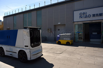 CHINA-XIONGAN NEW AREA-UNMANNED EXPRESS DELIVERY VEHICLE (CN)