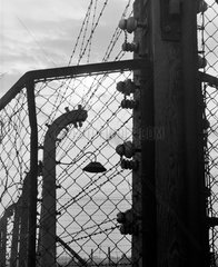 Auschwitz  Polen  Strommast am Zaun des Konzentrationslager Auschwitz-Birkenau