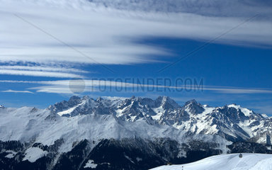 Verbier  Schweiz  Ausblick auf die Gipfelkette rund um den Grand Combin