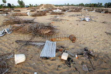 Batticaloa  Sri Lanka  verlassenes Fluechtlingslager