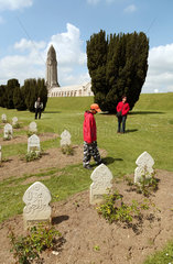 Verdun  Frankreich  Grabsteine fuer muslimische Soldaten