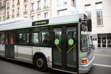 Nancy  Frankreich  ein Bus der Linie 130 Provinces