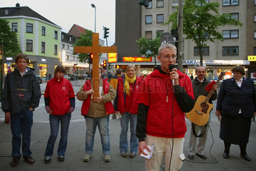 Hamburg  Deutschland  die Heilsarmee bei einer Werbeaktion im Rotlichtviertel
