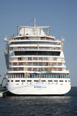 Rostock-Warnemuende  Deutschland  Kreuzfahrtschiff Aida