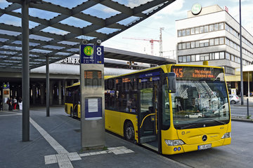 Deutschland  Nordrhein-Westfalen - Oeffentlicher Personennahverkehr in Essen