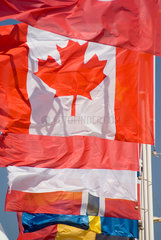 Frankreich  wehende kanadische Nationalflagge