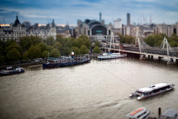 London  Grossbritanien  Blick auf die Themse