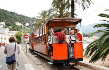 Port de Soller  Mallorca  Spanien  Strassenbahn in Port de Soller