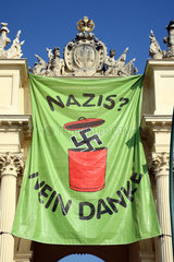 Potsdam  Deutschlad  Transparent mit dem Schriftzug: Nazis? nein danke