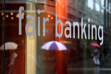 Schweiz  Zuerich  fair banking Schriftzug der coop Bank