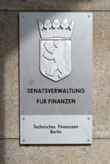 Berlin  Deutschland - Schild der Senatsverwaltung fuer Finanzen