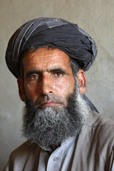 Kunduz  Afghanistan  Portraet eines aelteren Afghanen