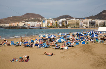 Las Palmas de Gran Canaria  Spanien  Stadtstrand Playa de las Canteras