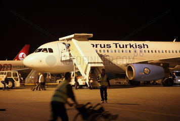 Nikosia  Tuerkische Republik Nordzypern  eine Maschine von Cyprus Turkish Airlines am Ercan International Airport