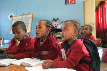 Addis Abeba  Aethiopien  Waisenkinder werden unterrichtet
