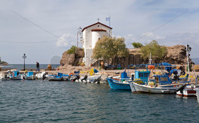 Skala Sikamineas  Griechenland  Fischerboote im Hafen von Skala Sikamineas