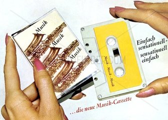erster Cassettenrecorder der Welt 1963