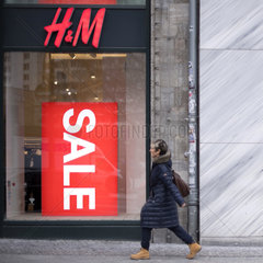 H&M  Gewinneinbruch bei Modekette
