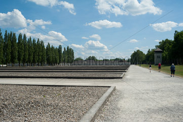 Dachau  Deutschland  Baracken im KZ-Gedenkstaette Dachau