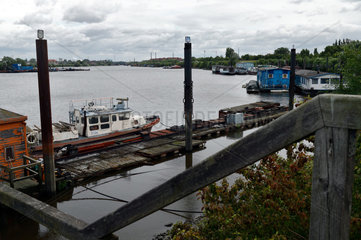 Hamburg  Deutschland  Boote liegen im Spreehafen im Hamburger Hafen