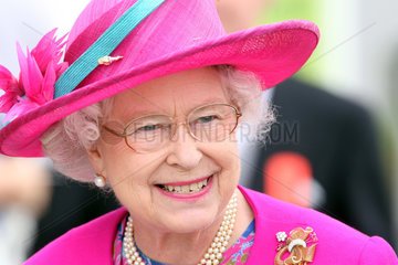 Epsom  Grossbritannien  Queen Elisabeth II im Portrait