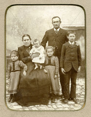 Familienportraet  um 1896