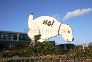 Kappeln  Deutschland  Symbolfoto  NO! Hundekot verboten