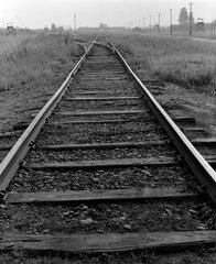 Auschwitz  Polen  Eisenbahnschienen zum Konzentrationslager Auschwitz-Birkenau