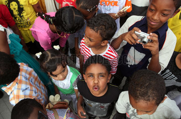 Dubai  Vereinigte Arabische Emirate  Kindergruppe
