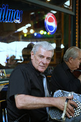 Buenos Aires  Argentinien  Musiker vor einem Restaurant