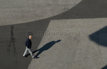 Basel  alter Mann mit Pfeife