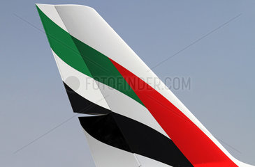 Schoenefeld  Deutschland  Seitenleitwerk eines Airbus A380-800 der Fluggesellschaft Emirates